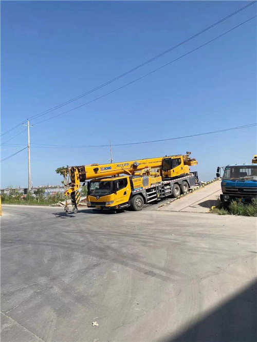 奉节县吊车作业时，可能会产生哪些额外收费项目？